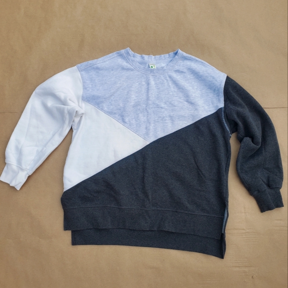 Colorblock crew neck sweatshirt by GreenTea, size XL